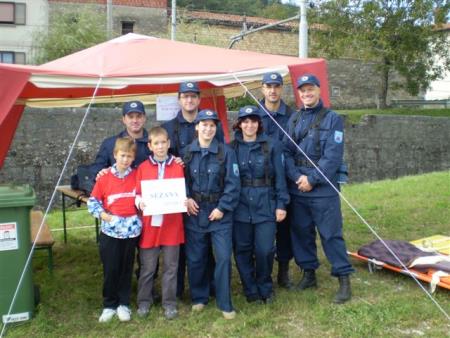 Ekipa Povir I (v sestavi Tadej Perhavec, Matevž Perhavec, Sašo Popovič, Jerica Hlad, Marjan Masič, Vesna Sila in Marko Sila), ki je barve občine Sežana odlično zastopala tudi na državnem preverjanju ekip prve pomoči v Novem mestu